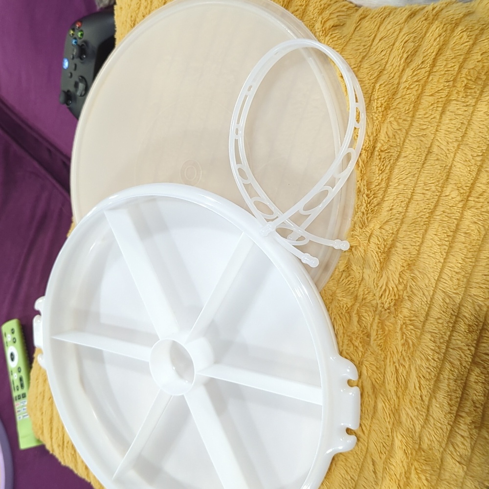 Tupperware Vintage Party Susan Party Divider Serving Tray White 🤍